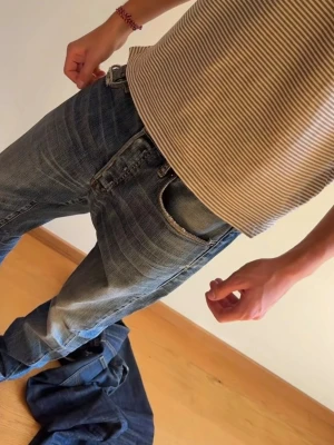 Ralph Lauren denim & supply Jeans - Ett par tvär feta denim & supply jeans med riktig schysst passform, sköna slitningar och najs tvätt.    Omsydda till w32 och w32 längd.                         Skriv om ni har några funderingar!                              Fraktar asap📬📬📬             