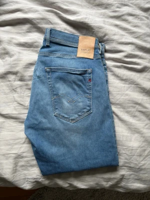 Replay Grover jeans - Snygga fräscha replay grover jeans. Storlek: 32/32. Skriv om du har frågor😁Grover är en straight modell 