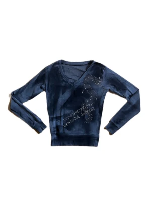 Svart långärmad meshtopp - Super cool mesh topp med stenar. Fint skick, ingen etikett 