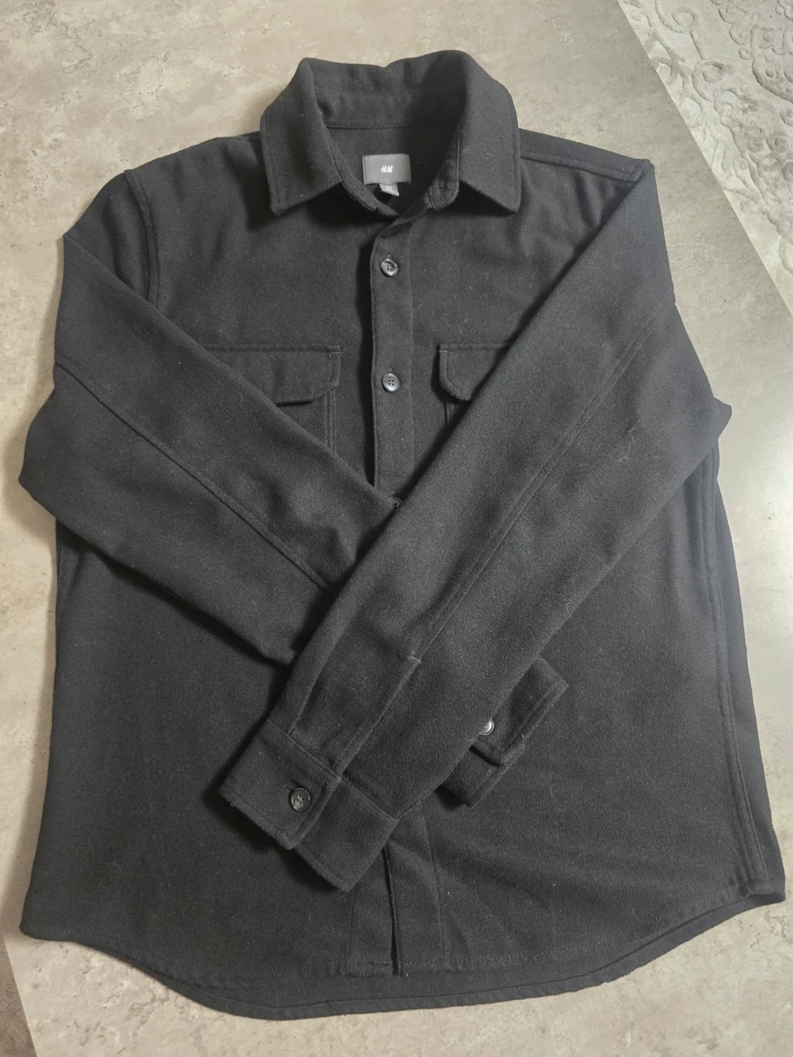 Svart overshirt från H&M - 2