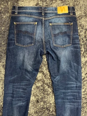 Nudie jeans | Lean Dean - Fint skick utan några defekter, Lean Dean modell, storlek W31 L32
