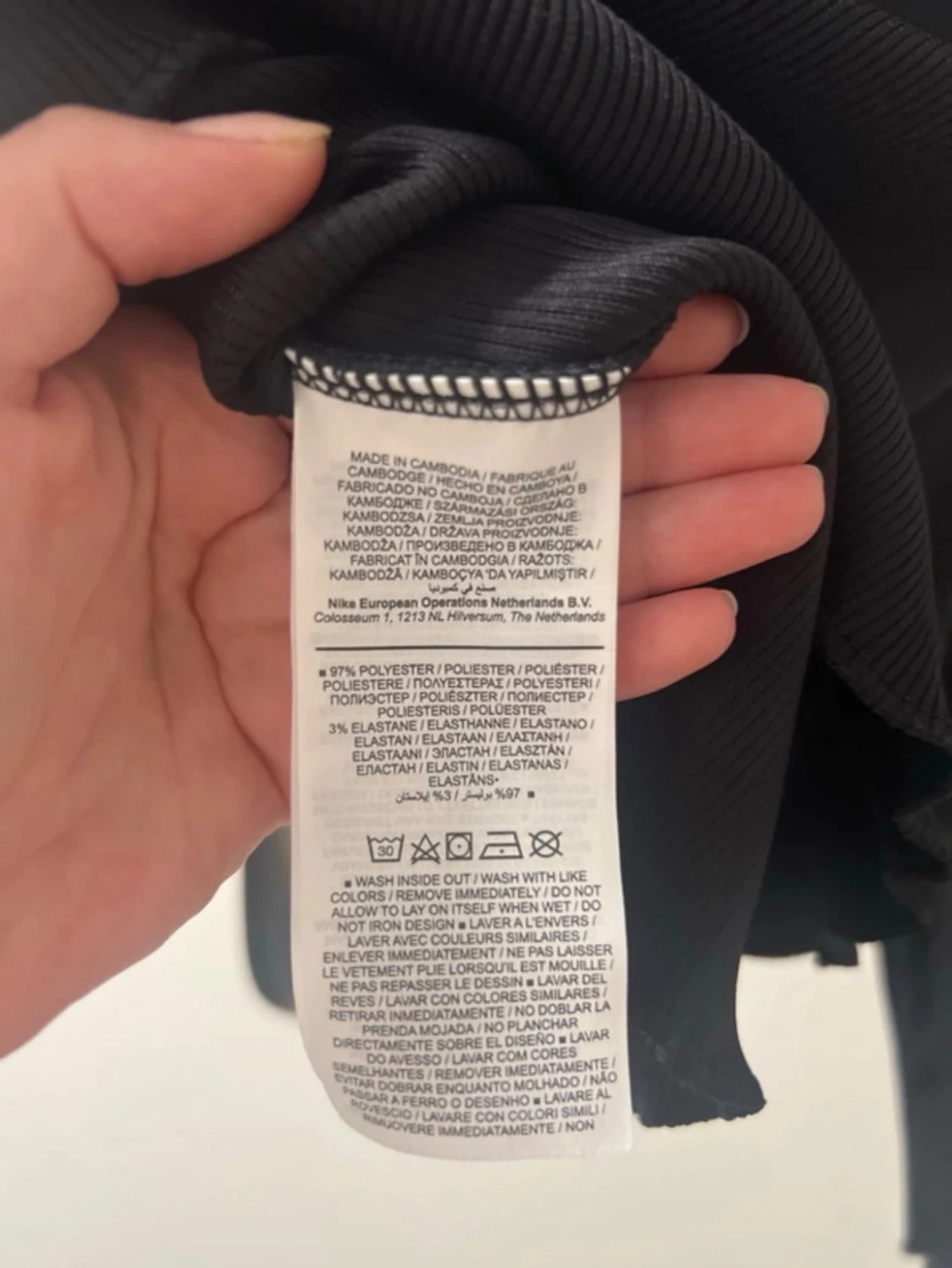 Svart ribbad polotopp från Nike - 5