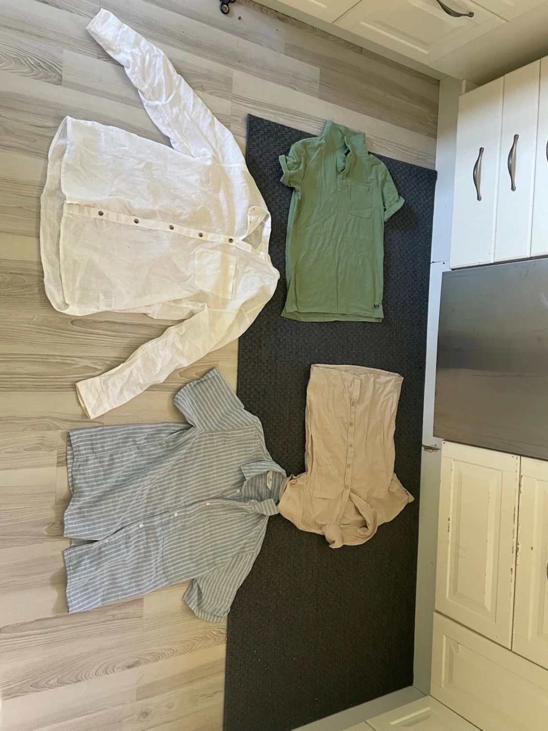 Stilrent klädpaket. Skjortor och Piké.