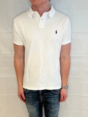 Polo Ralph lauren Piké|L  - Dm vid intresse!