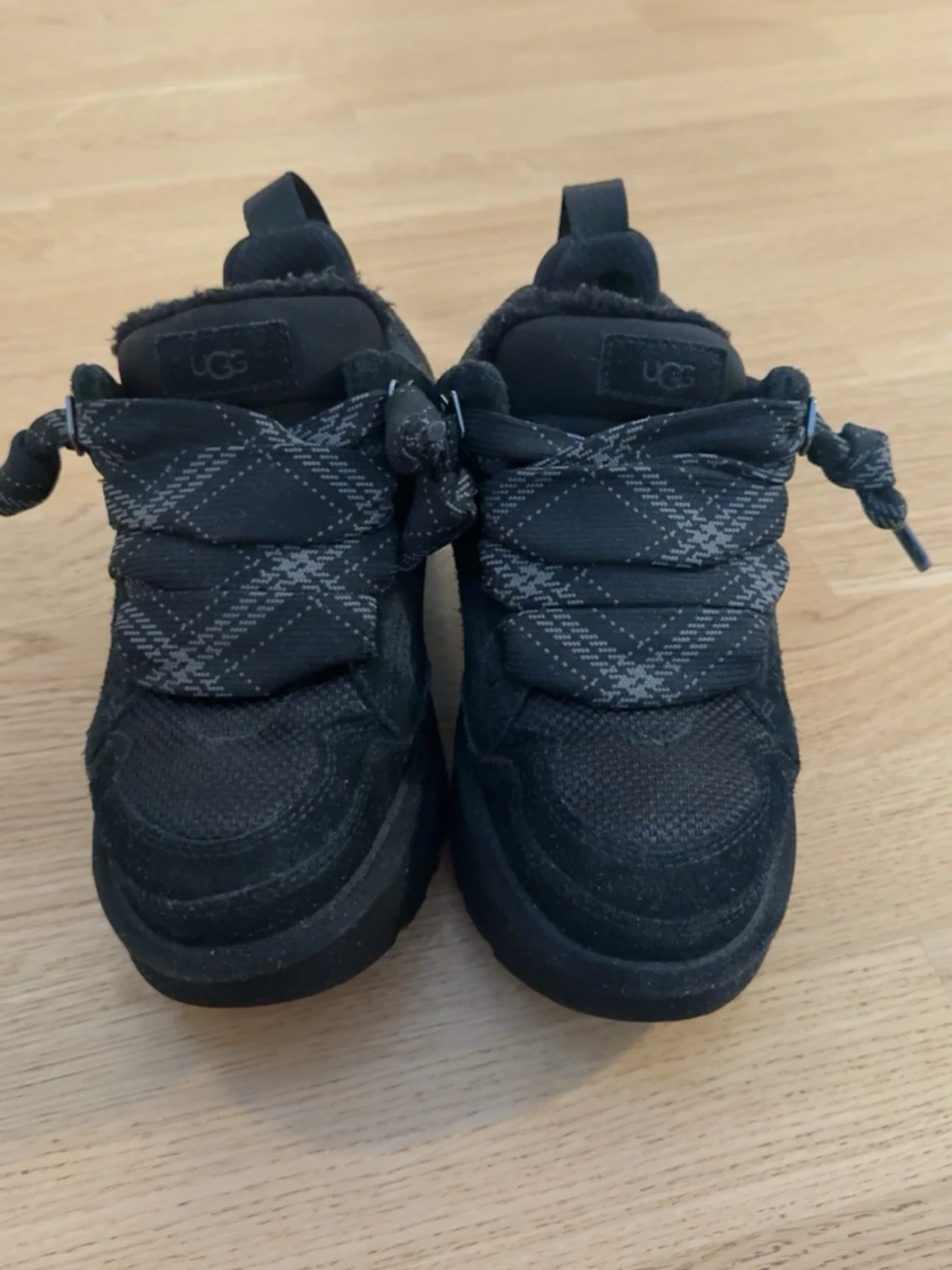 Ugg lowmell - 1