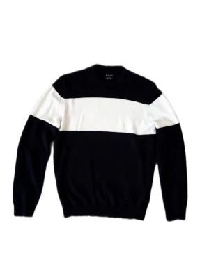 Massimo Dutti tröja  - Tja! Säljer en snygg Massimo Dutti tröja i lamull, då den inte kommer till någon större användning. Skriv gärna ifall du har några frågor eller funderingar! 👌