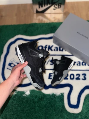 Air Jordan 4 Retro SE Black Canvas  - Air Jordan 4 Retro SE Black Canvas / Authentic ✅/ Only pair / Condition:8,75/10 / Size 43eu-9,5us 