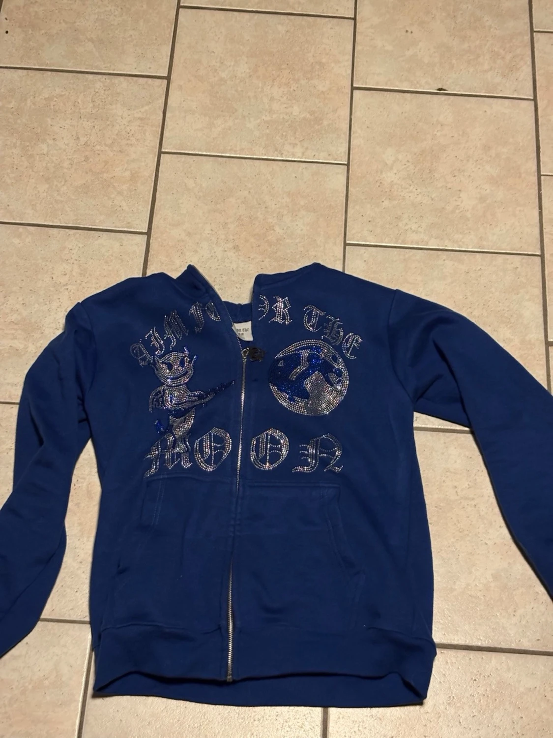 Blå aim for the moon hoodie med tryck och dragkedja