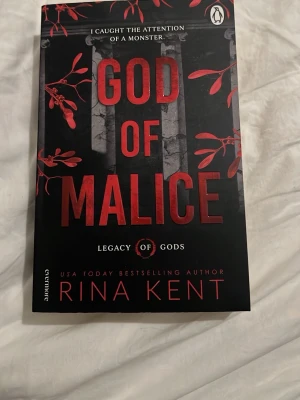 God of Malice av Rina Kent - Mycket bra skick , läst en gång 