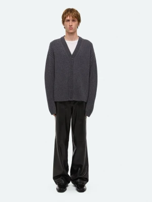 Helmut Lang ribbad cardigan  - Säljer en mörkgrå ribbstickad cardigan med v-ringning och knappar framtill. Nypris 5450kr. Aldrig använd endast testad en gång.