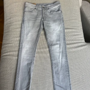 Dondup  - Dondup jeans i nyskick