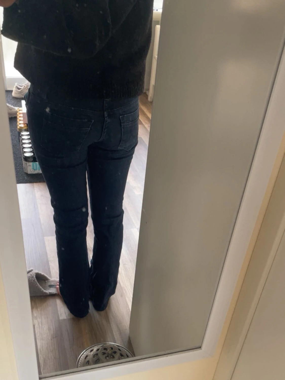 Mörkblå jeans med låg midja - 1