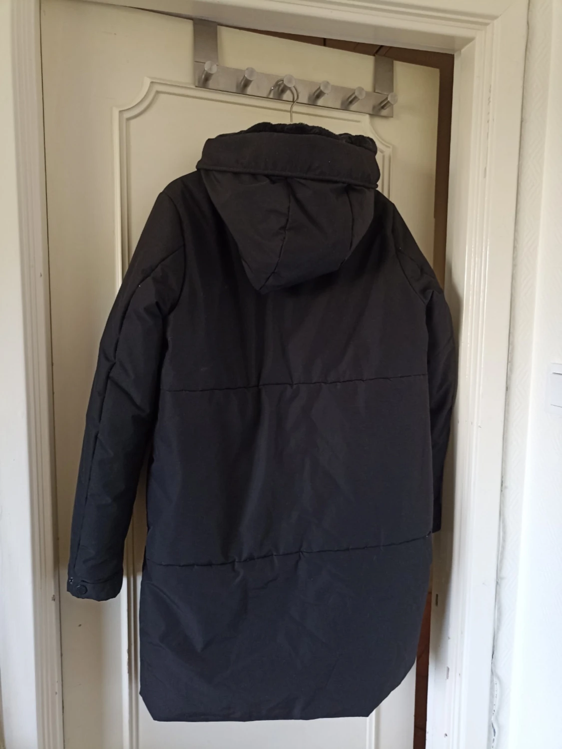 Mörkgrå lång parkas med huva - 1