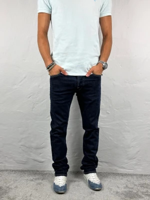 Replay jeans  - Ett par snygga jeans från Replay i storlek W29 L30 i modellen Waitom