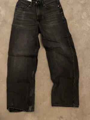 Svarta Loose jeans  - Storlek 29/32 