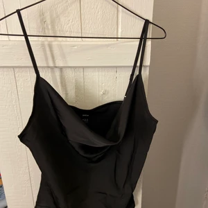 Svart Linne - Svart Linne från SHEIN, helt ny finns lapp kvar✨