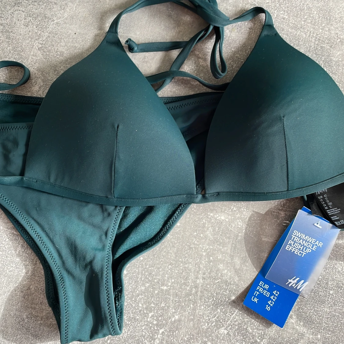 Grön push up bikini 2 delar stl 42