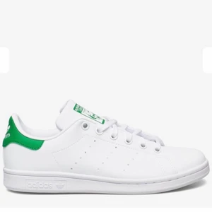 Stan smith skor - Snygga stan smith skor i storlek 38. Sparsamt använda, inte ett dugg utslitna
