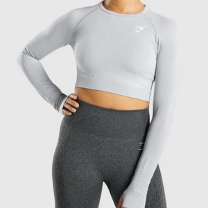 Gymshark topp - Jättefin träningstopp från gymshark. Endast använd 1 gång, alltså i princip nyskick. Nypris är 399:- Pm för intresse 💞💞
