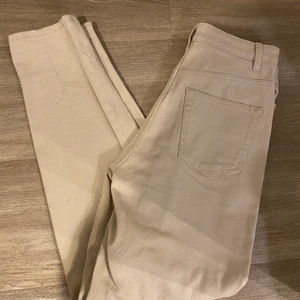 H&M - jeans - Strl 34
