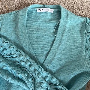 kofta - kofta ifrån zara i en superfin blå färg, köp för 40kr ink frakt 💙☺️