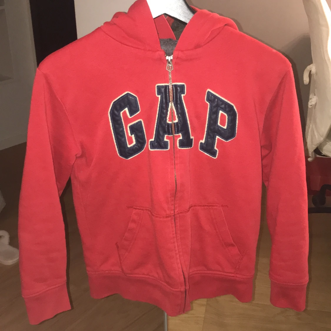 Fluffig GAP tröja💞