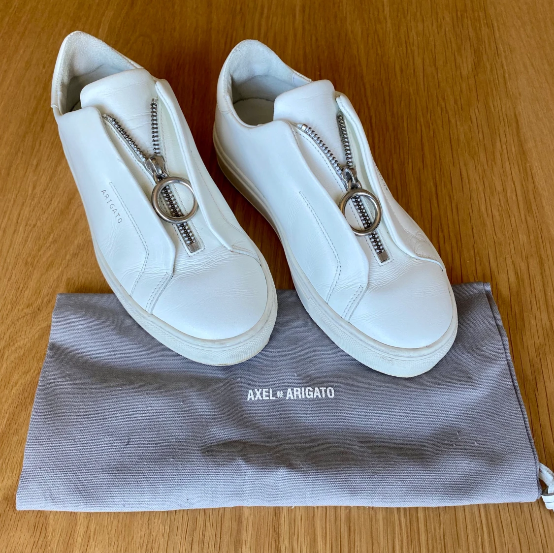 Axel Arigato clean 90 zip