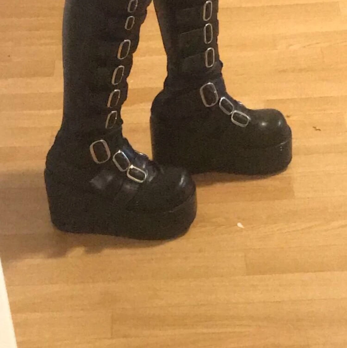 Demonias storlek 39 - 90