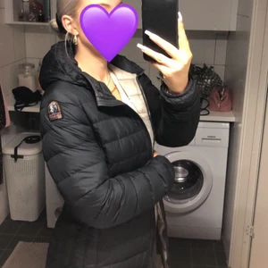 Parajumper irene  - Parajumper i modell Irene stl L 💜 passar M, nypris 4799kr