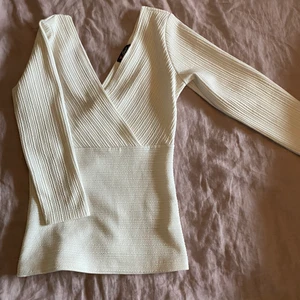 Guess topp - Vit snygg topp 