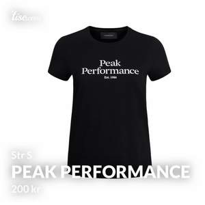Peak Performance T-Shirt i str S. Köpt i somras men kom aldrig till användning. Passar perfekt för xs och s och fin passform! Nypris 400:- men säljer för 200kr + frakt (pris kan diskuteras)💞
