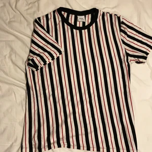 T-shirt från zara  - Randig tisha från ZARA