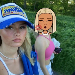 Keps - Blå keps,jätte fin men kommer inte till användning