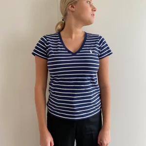 Superfin tröja - Jättebra skick och använd fåtal gånger!