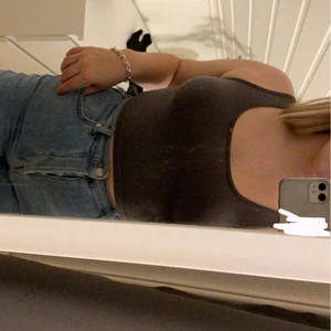 Tre linnen - Tre fina linnen från shien, men har inte använt dom! En vit, en mörk grå och en bergie, köpare står för frakt❤️ 