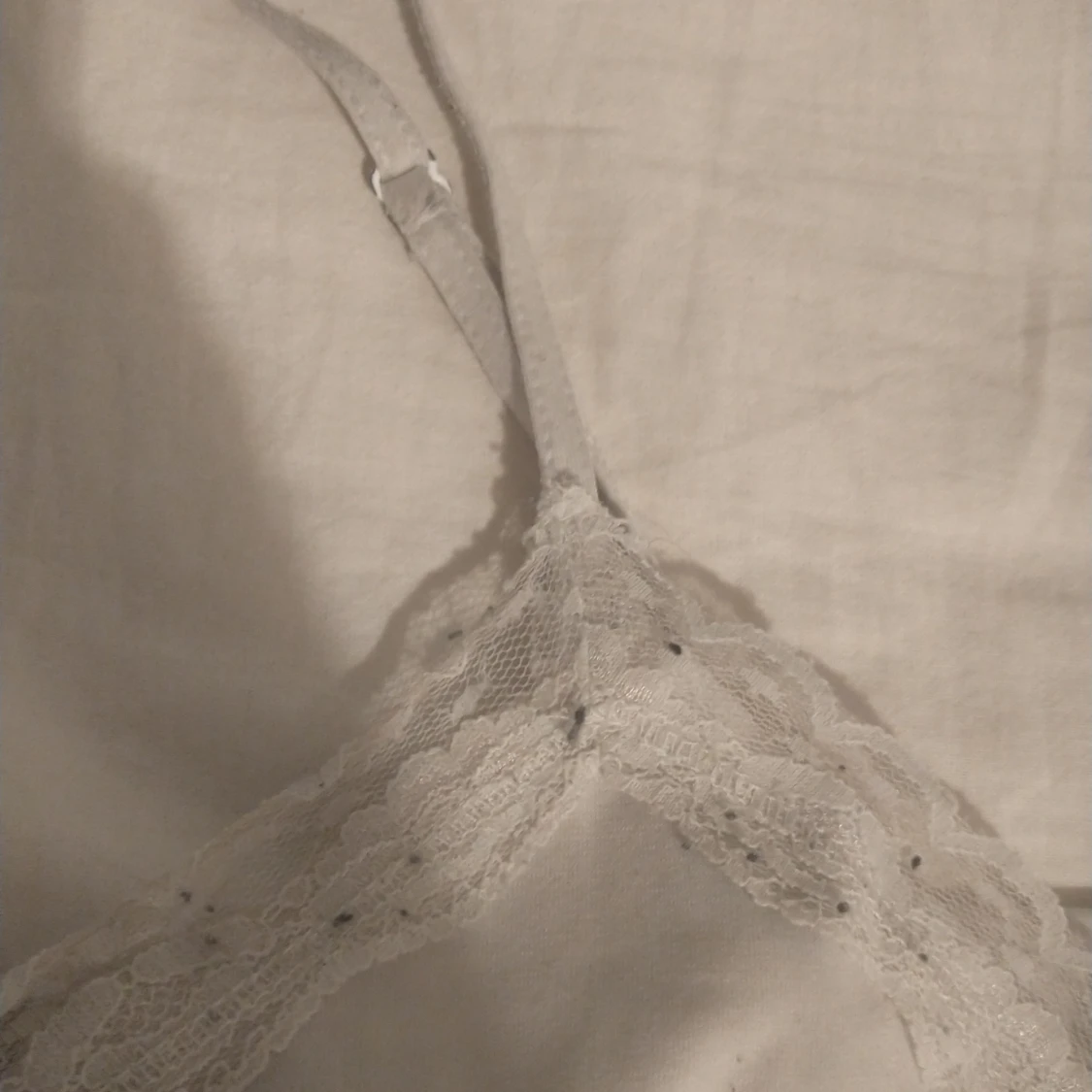 Ett vitt linne ifrån vero moda - 90