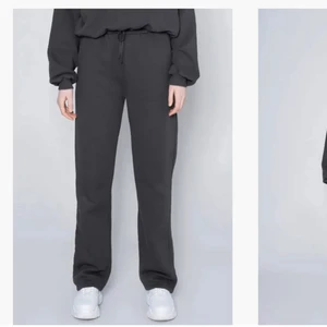 LXA mjukisbyxor strl M - Säljer mina LXA då dom ej kommer till användning lämgre, storlek M på mig som är 179cm och sitter väldigt bra och hänger snyggt över skorna!!