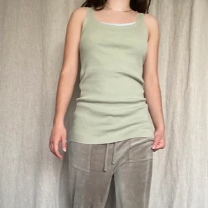 Extra långt linne - Passar både s och m, i stretchigt material