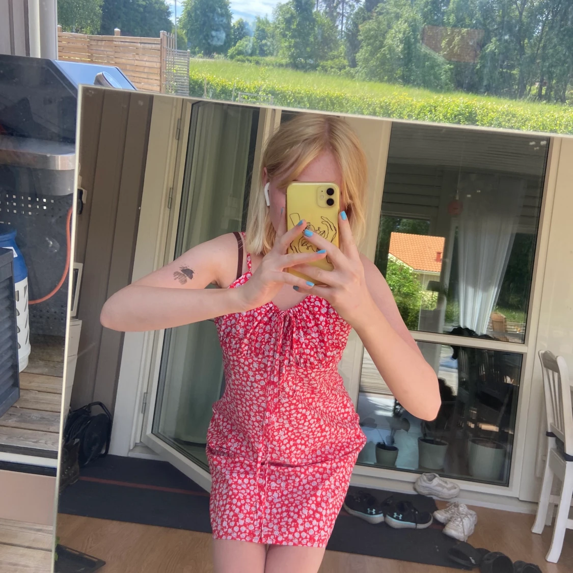 Röd sommarklänning  - 91