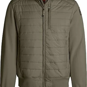 Parajumper jacka äkta säljs för 1600 men kan gå ner i pris i snabb affär  - 8/10 skick lite små fel som går att fixa byten funkar också 