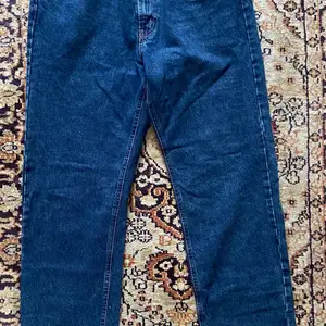 Vintage MC.GORDON jeans i mörkblå wash och rak modell, storlek: W36L32.                                                  Köpta second hand men är i väldigt bra skick! 