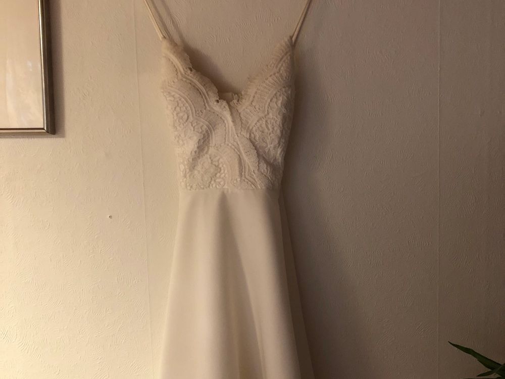 Klänning från Chiara Forthi, storlek 38❣️. Klänningar.