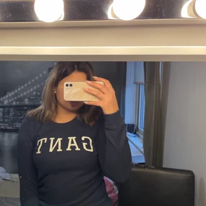 Gant storlek XS 50kr XS - Fin gant tröja, använd men bra skick på tröjan. XS 50kr. 