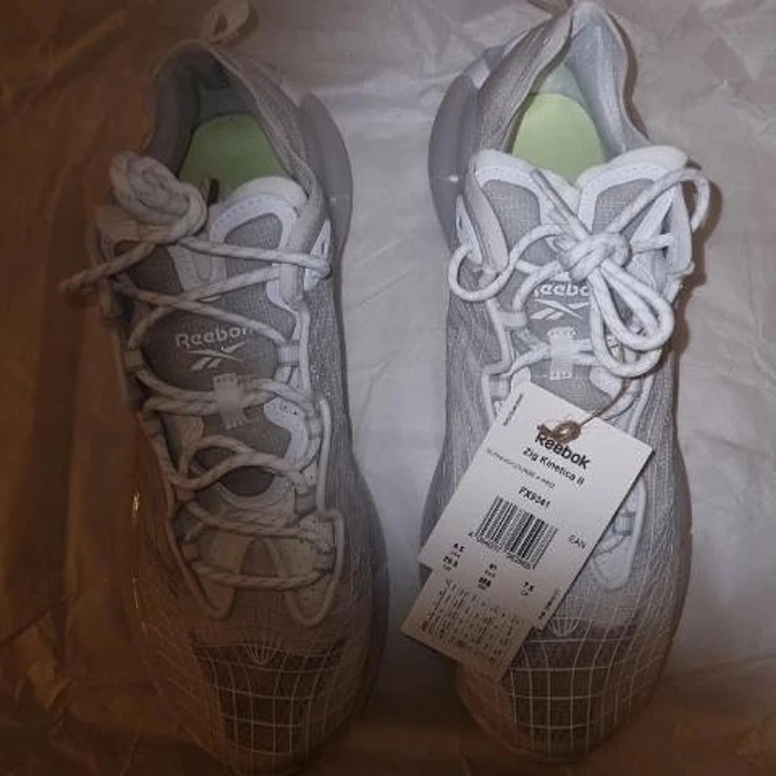 Zig Kinetica II, Reeboks.