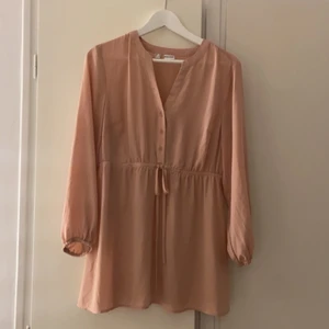 Ny Ljusrosa tröja/tunika storlek M  - Ny Ljusrosa tröja/tunika i storlek M. Bara provad 