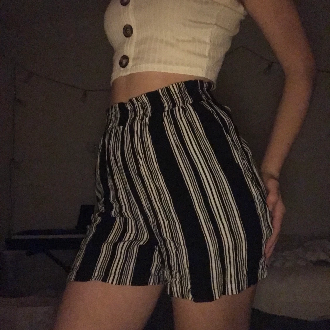 Randiga shorts i viskos strl M - 91