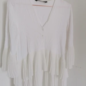ZARA blouse - ZARA blouse. Worn few times. Light material. On 3d picture you will see two repairs.