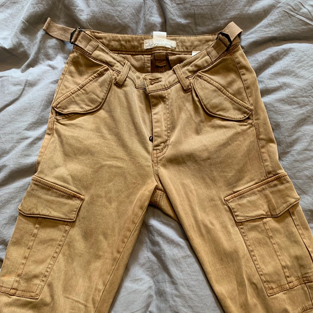 Begagnad . Jeans & Byxor.