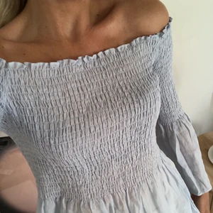 Sommar blus 😍 - Använd 2 ggr och i super fint skick! Från zara och inga fläckar 😍
