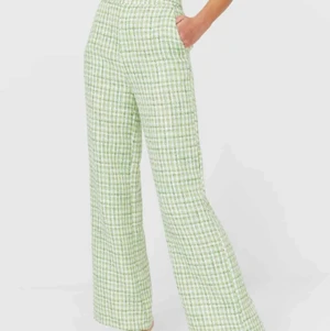 Stradivarius byxor st 34 - Helt nya byxor från Stradivarius. St 34